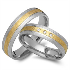 🦚 Eheringe 333er Gelb- Weissgold 3 Brillanten