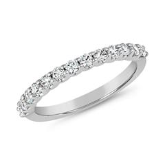 🦚 Ring aus Weißgold oder Platin mit lab grown Brillanten