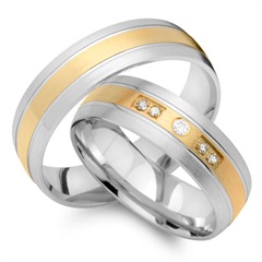 🦚 Eheringe 333er Gelb- Weissgold 5 Brillanten